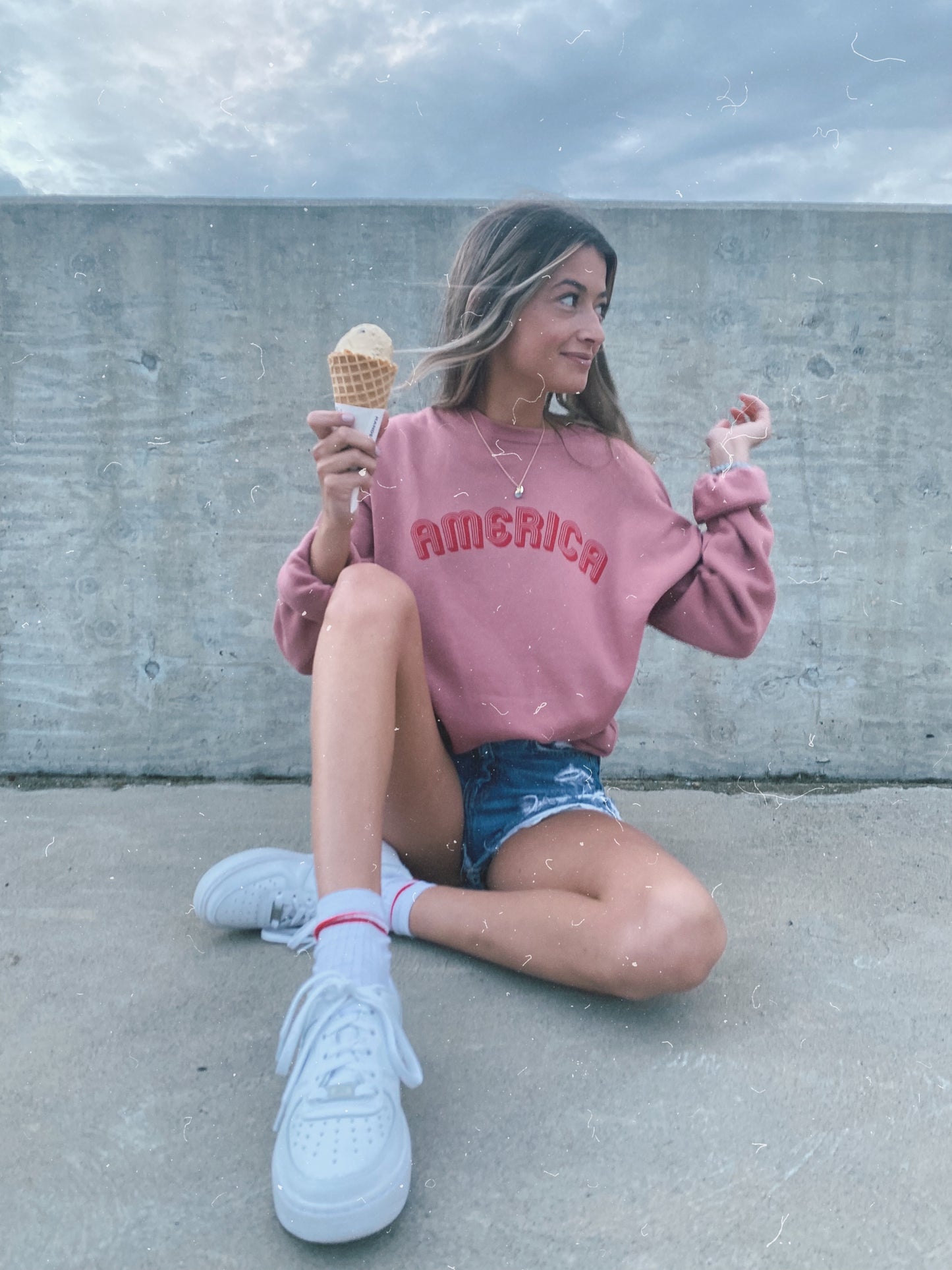 America Crew Neck-Mauve